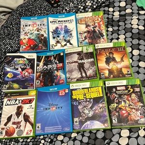 Set of 11 video games (Xbox 360, Wii, WiiU)